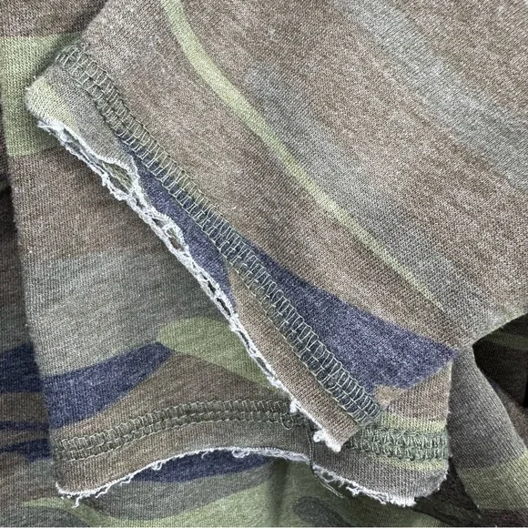 Z Supply The Weekender Camo Tee Size M - Picture 6 of 11